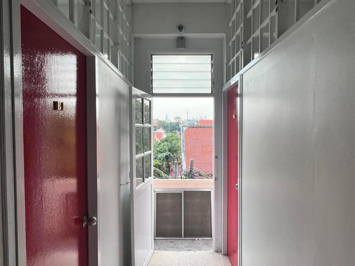 Merry V Guesthouse Bangkok Exterior foto